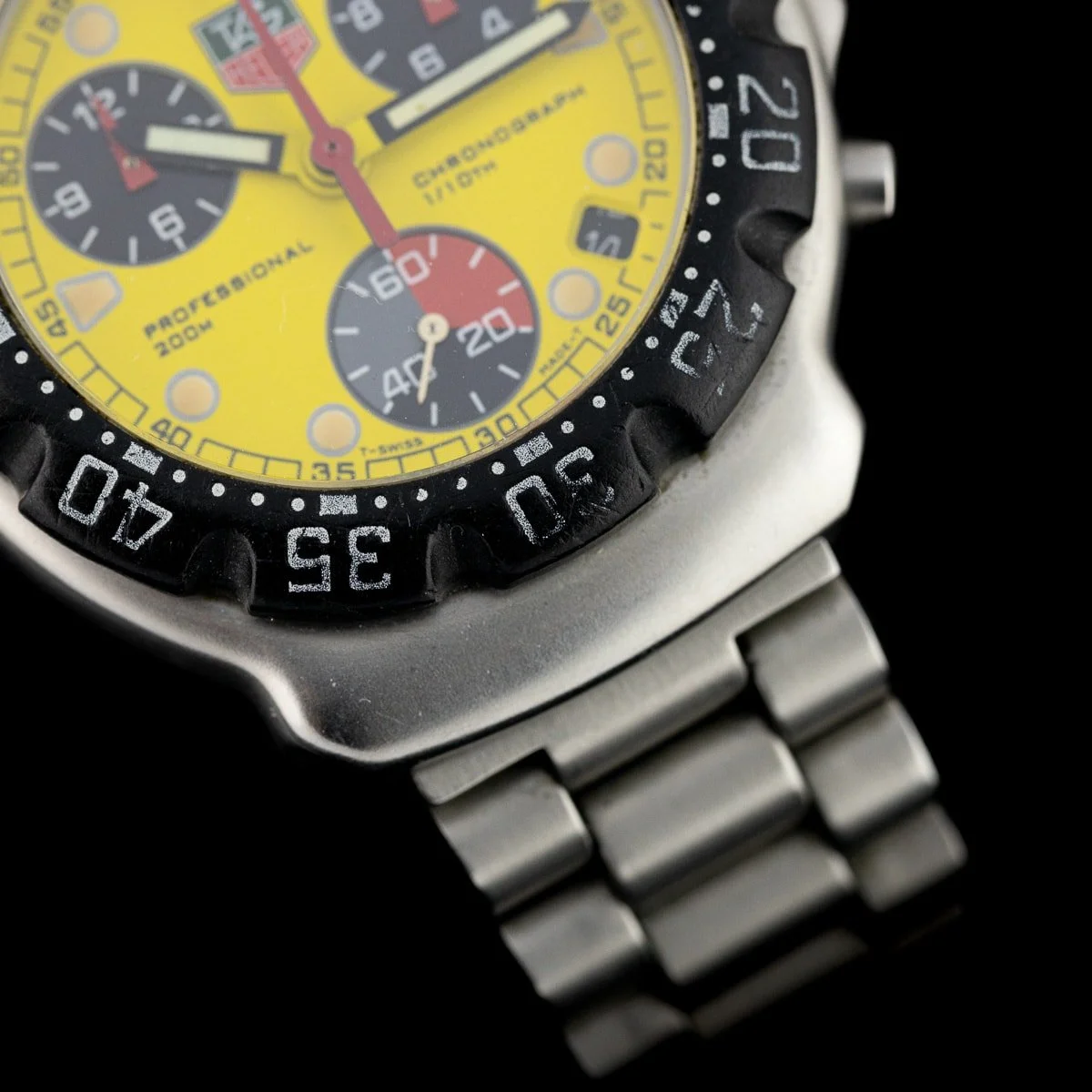 Regal Time — Tag Heuer Formular 1 Quartz Chronograph CA1213 Yellow